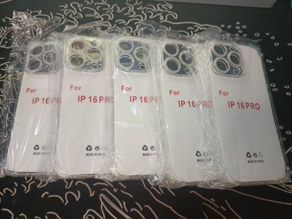 продам 5 чехлов на IPhone 16 Pro