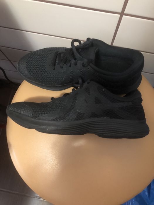 Adidasi nike , marime 38