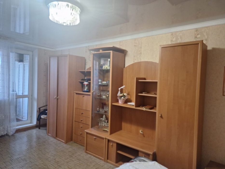 Продам горку  в гостиную  срочно торг