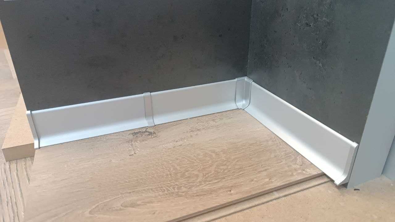 Plintus Alyumin profil, MDF, Laminat, Plastik, Алюмин, Polyuretan