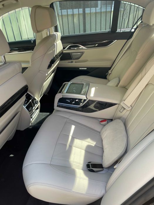 BMW Seria 7 BMW G11 730d xdrive