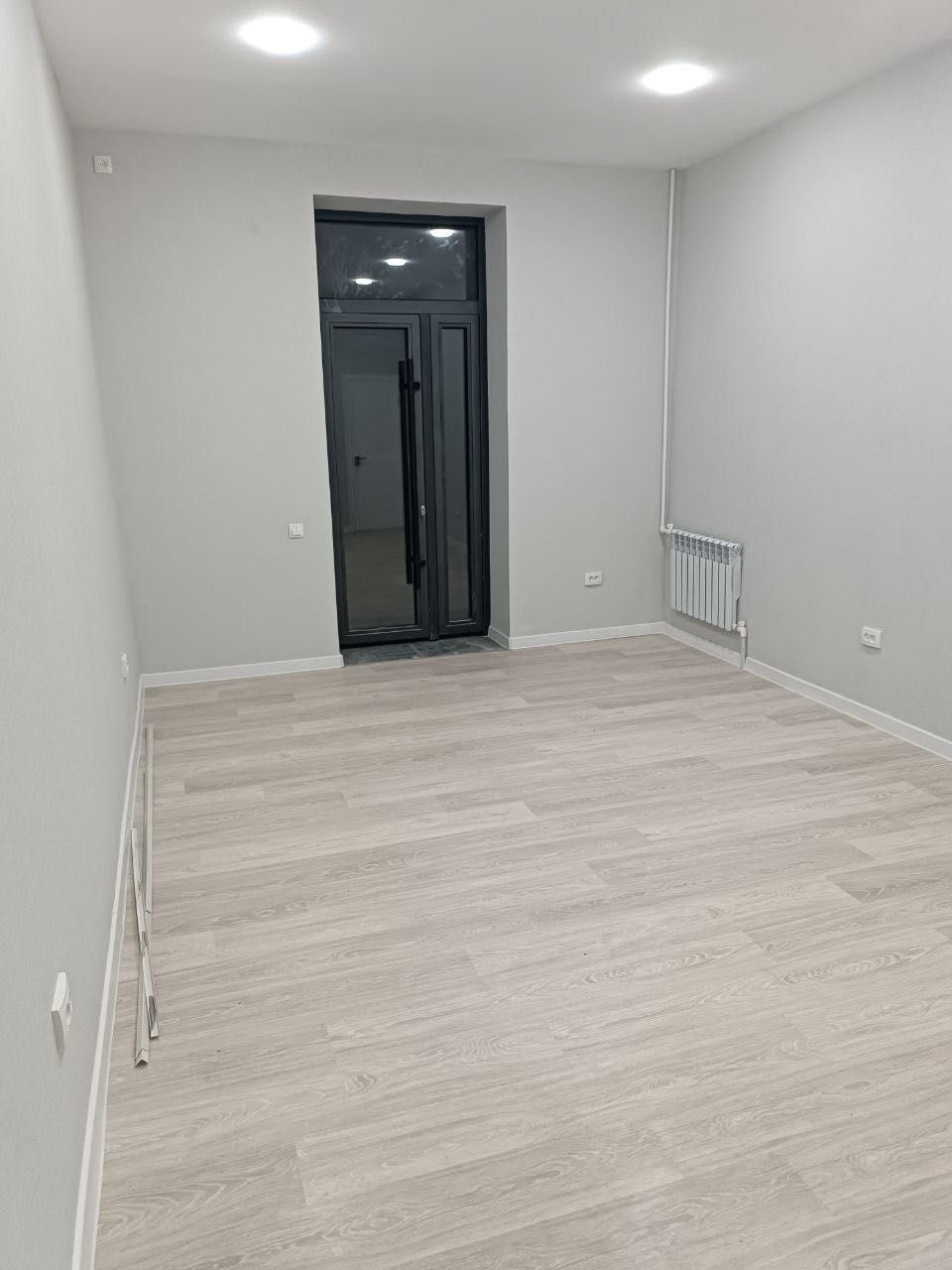 АРЕНДА!  Нежилое помещение 96кв в центре 1500!