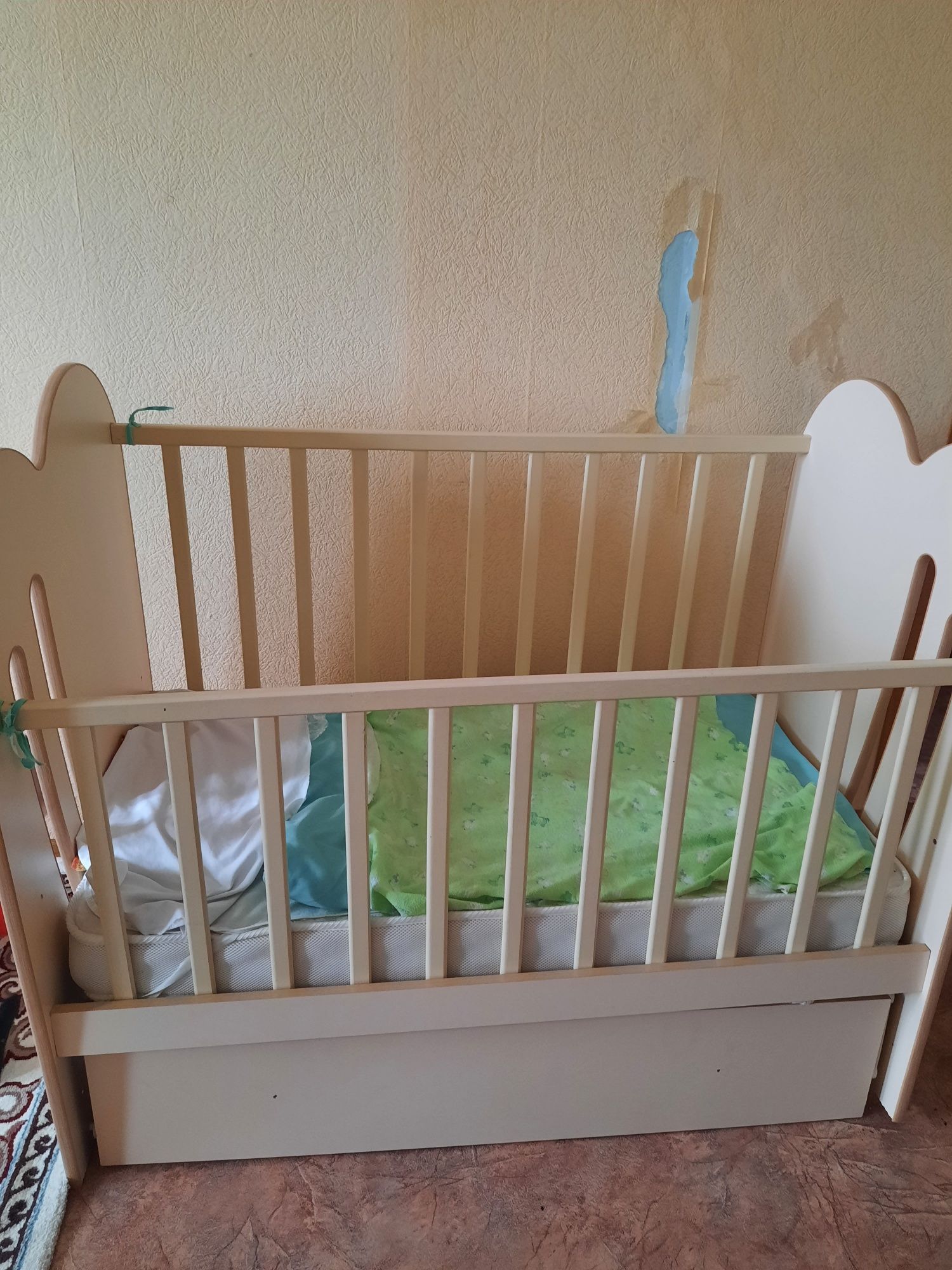 Продаю детскую кровать