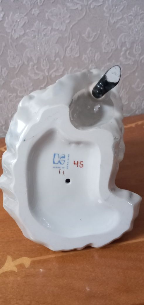 Продам статуэтку "кармэн"