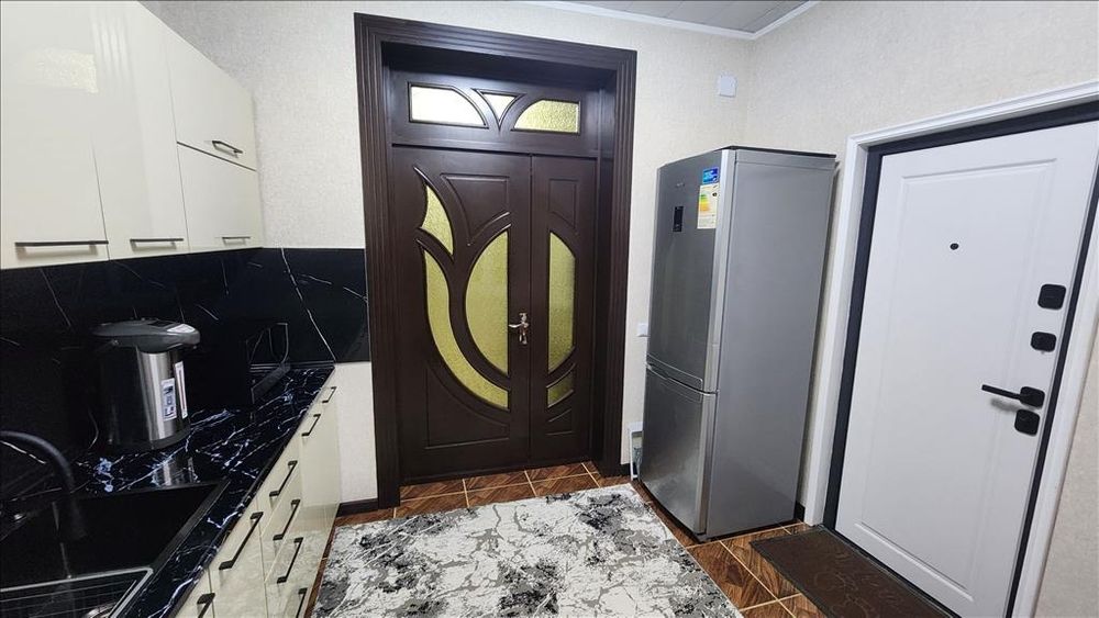 Чилонзор тумани Торговый центр 3хонали квартира ижарага берилади