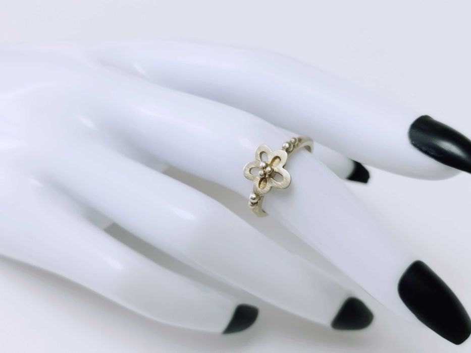 Vechi inel argint 925 placat cu aur.