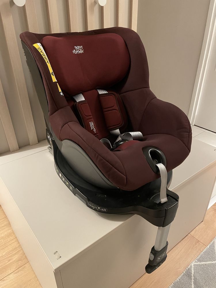 Scaun auto Britax Romer cu Isofix (copil 0-4 ani)