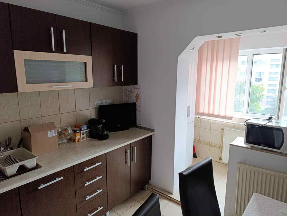 De închiriat apartament cu 2 camere in zona Micro 17