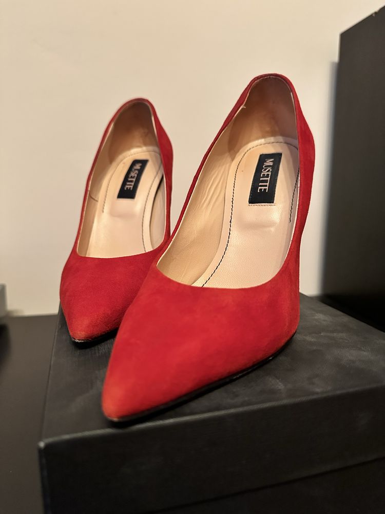 Pantofi MUSETTE rosii piele intorsa marimea 37