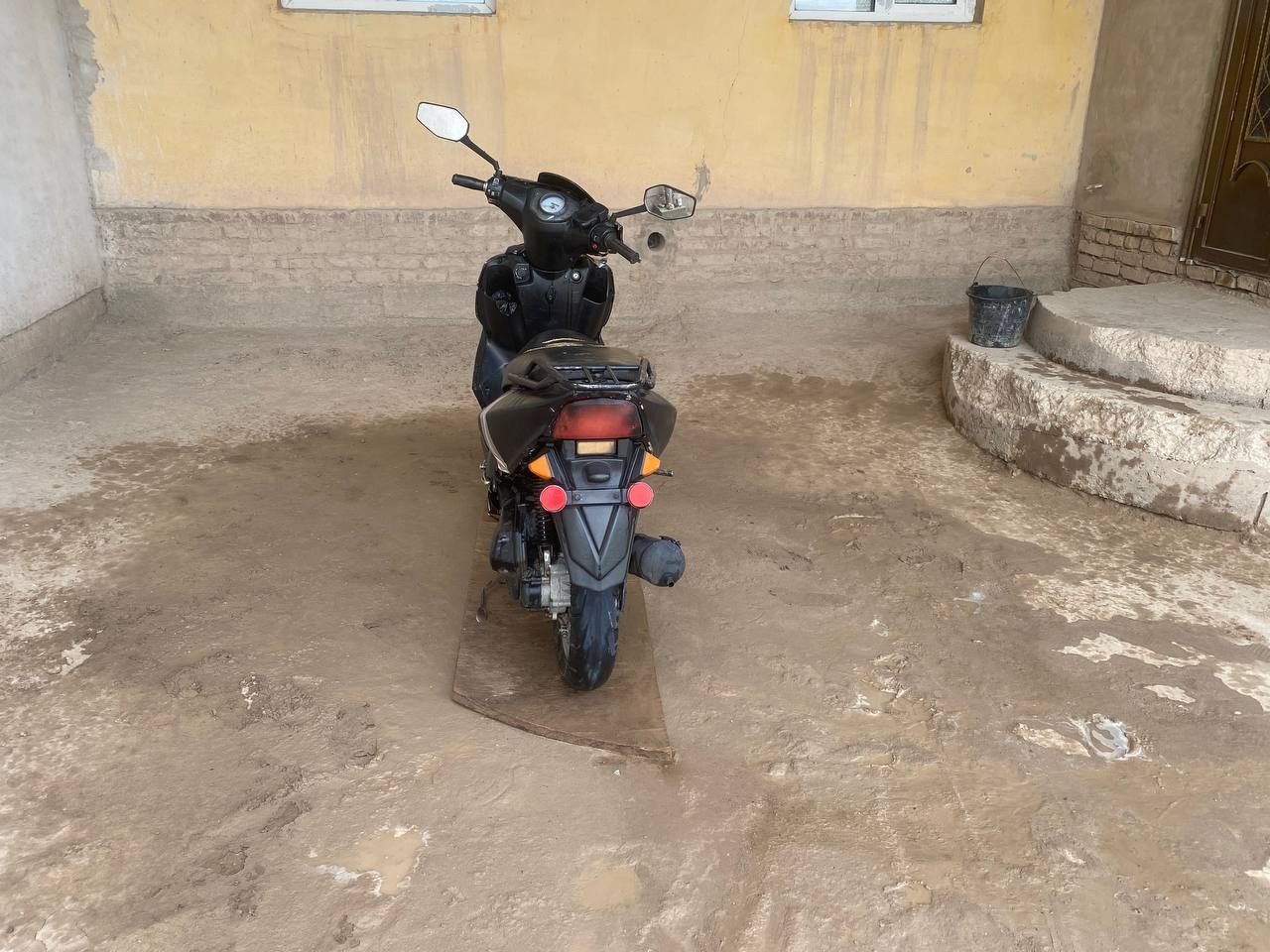 Lifan skutr satladi yurishi zor probeg 28000/km yurgan olodonlo bolso