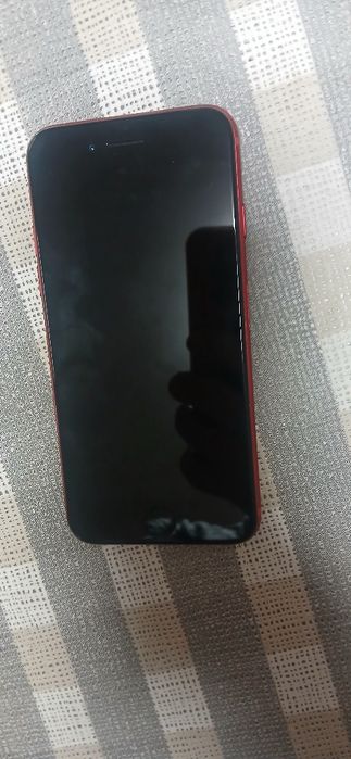 IPhone 8 128GB телефона е като нов без забележки с чисто нова батерия