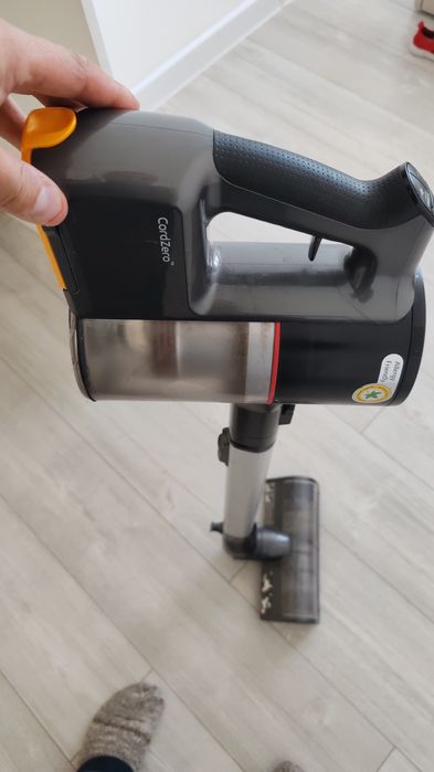 Продам пылесос  LG Cord zero На запчасти