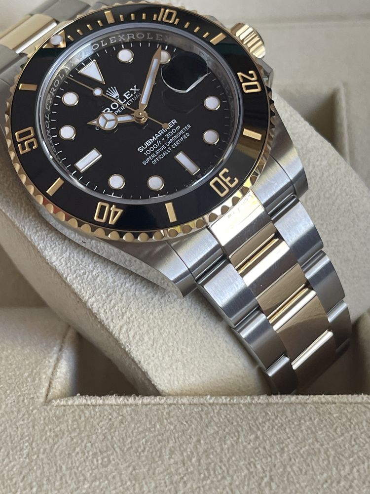 Rolex Submariner aur otel nou 2023