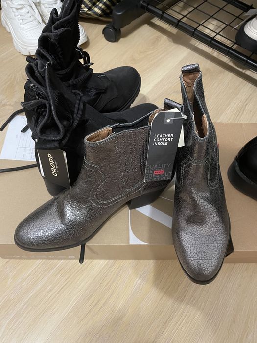 Пролетни кецове и есенни боти