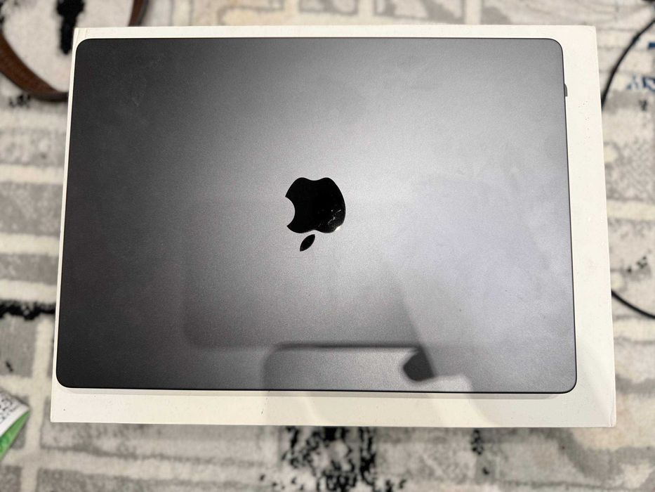 Apple MacBook Pro 14 M4
