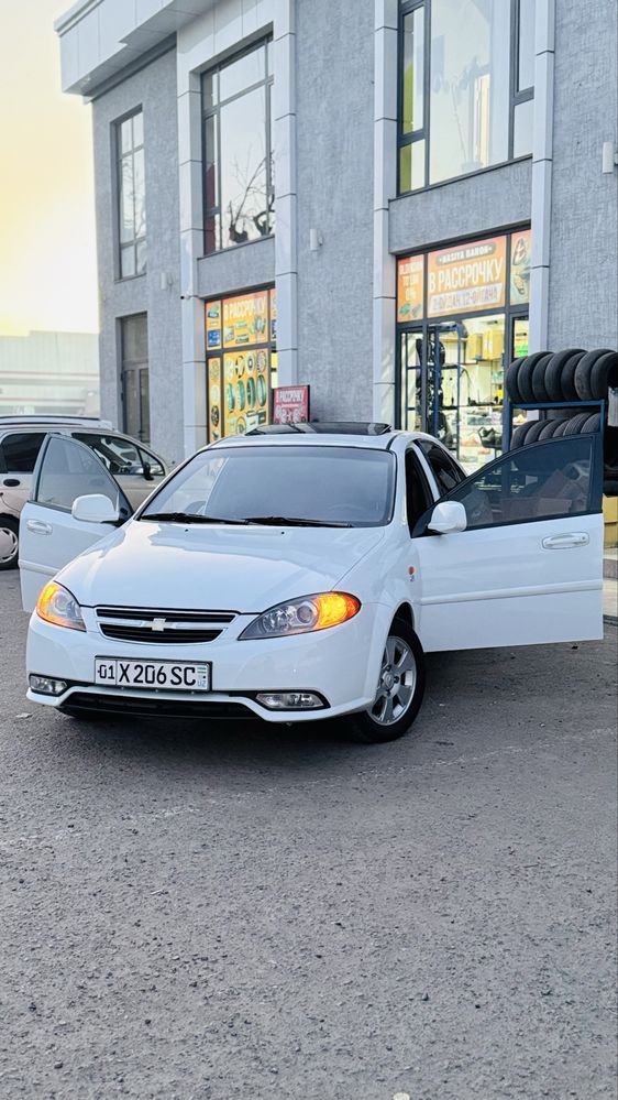 Rent Car chiroyli nomerlari bilan Jentra Malibu 14 minutda