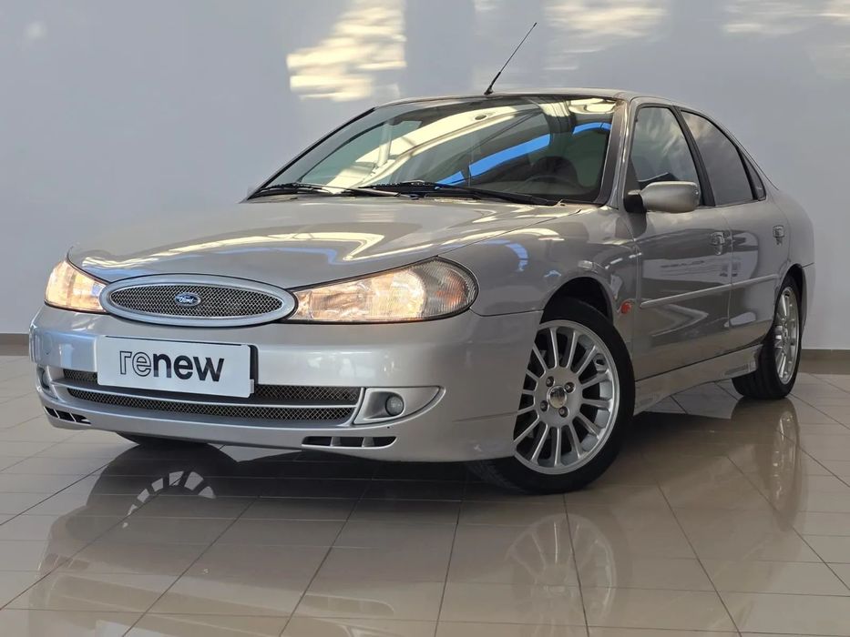 Ford Mondeo Ford Mondeo 2.5 ST 200 205cp Model produs in 6500 de bucati