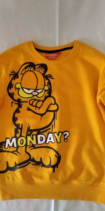 блузи с дълъг ръкав ,  комплекти по 15лв,  дебели дънки, яке ветровка