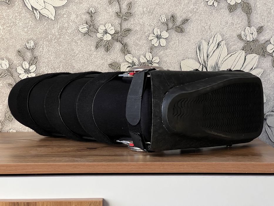 Ортез голеностопного сустава регулируемый с шарниром