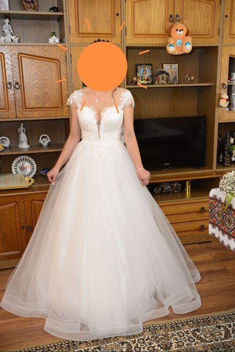 Vând roche de mireasă