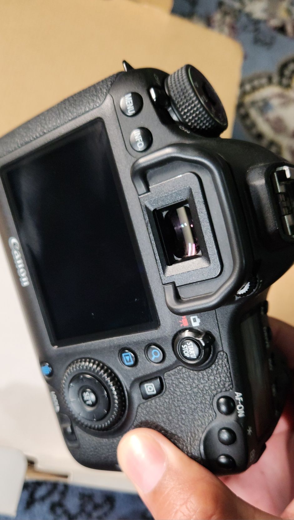 Canon EOS 6D Bodyni o'zi sotiladi