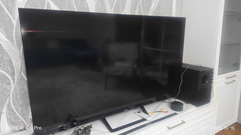 Срочно продаётся новый тв Xiaomi 55
