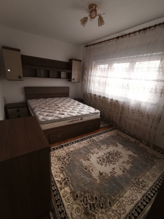 Inchiriez apartament cu 3 camere in Lugoj