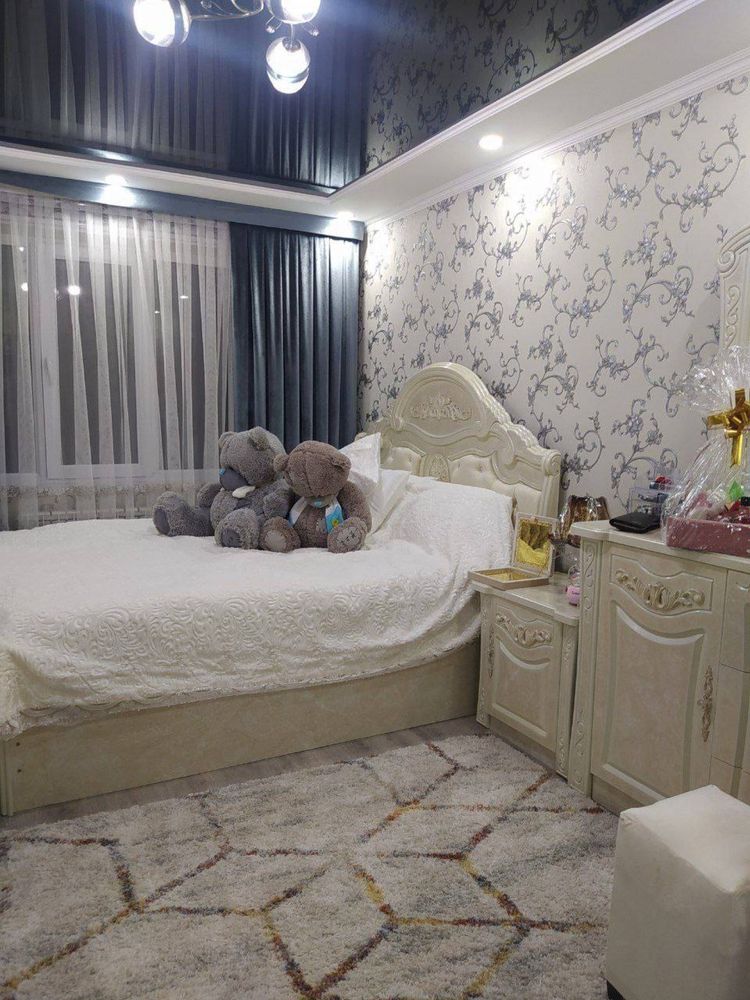 Срочно продается квартира в городе чирчик хакимият дворец