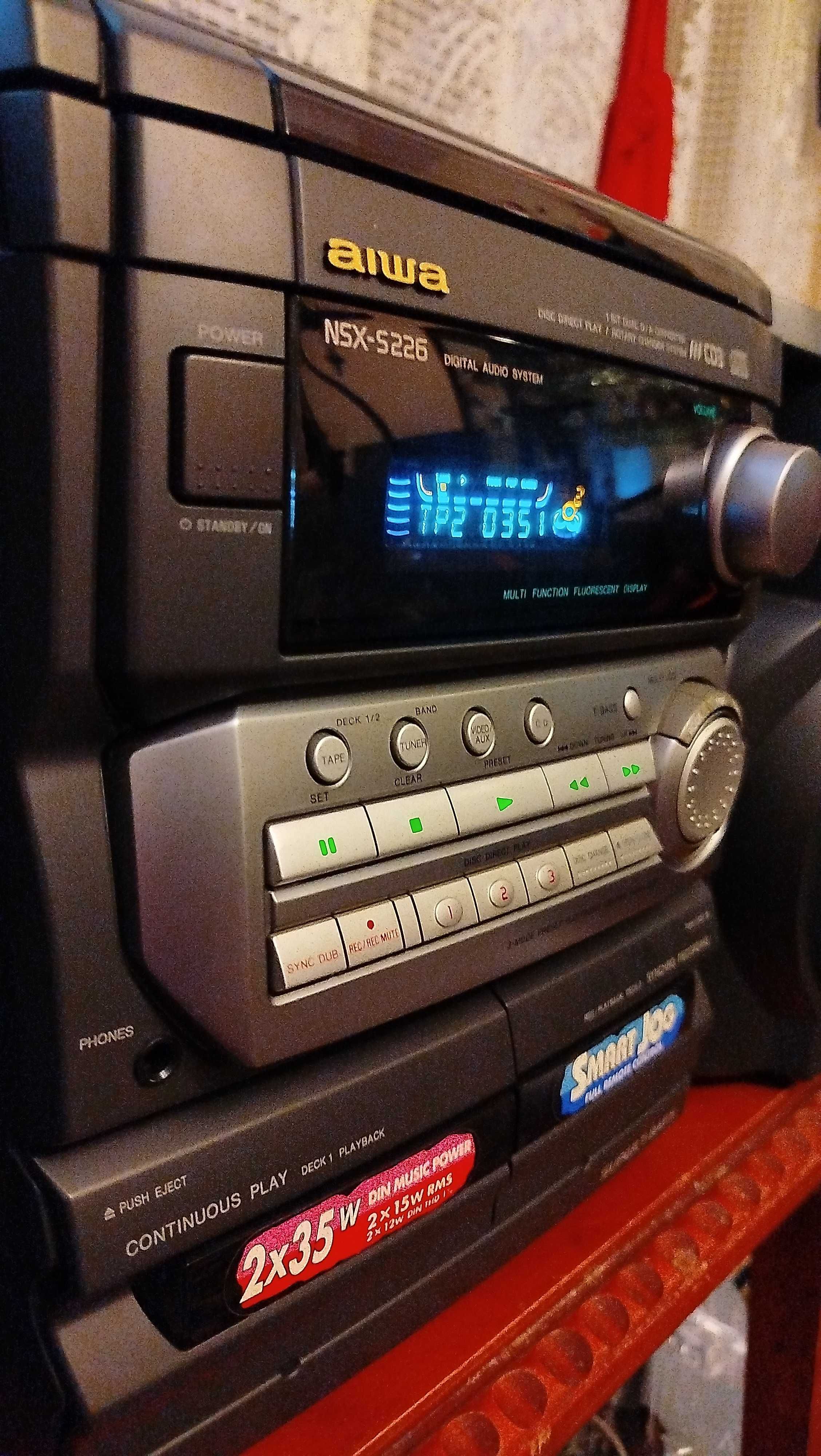 Combina audio Aiwa  nsx s226 cu boxe..sau schimb cu videorecorder vhs