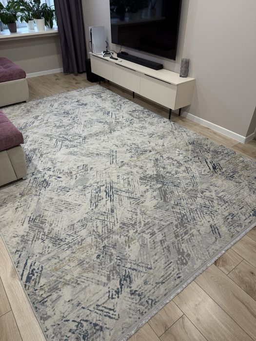 Не дорого продам ковер в отличном состоянии