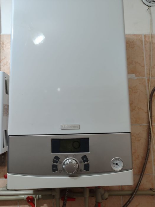 Котёл Electrolux, газовый, отопительный! Б/у Два котла!