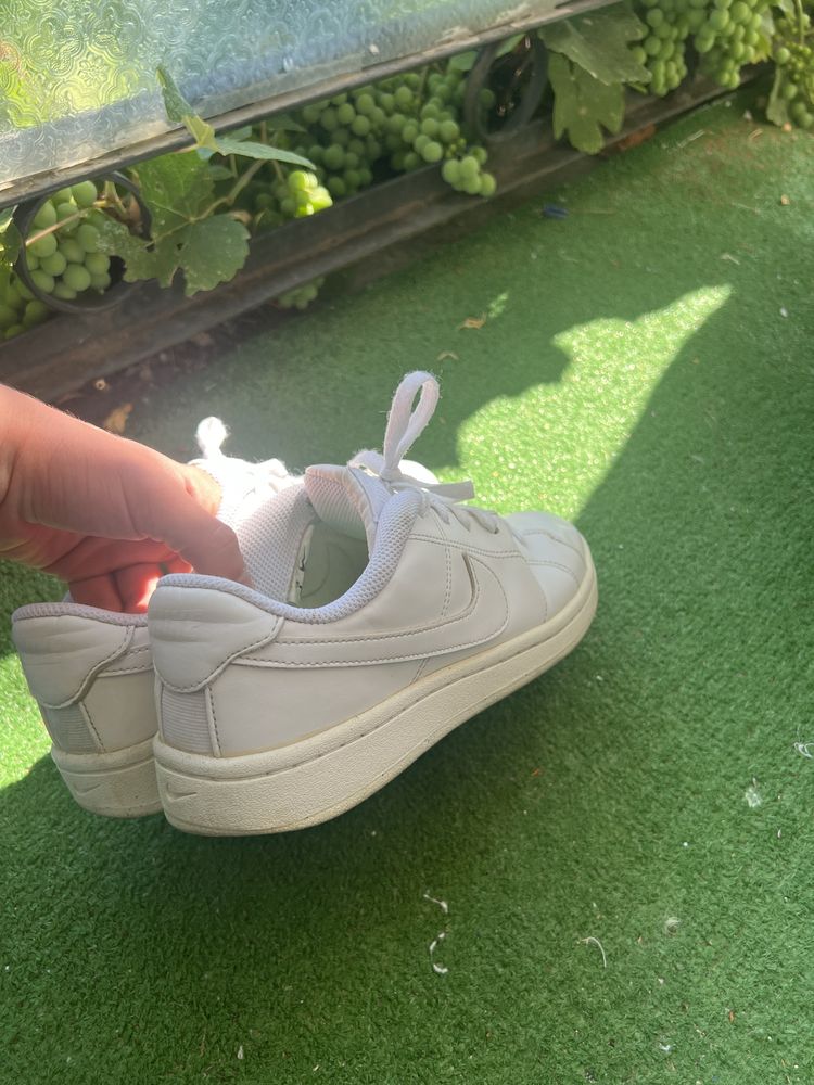 Маратонки nike оригинални