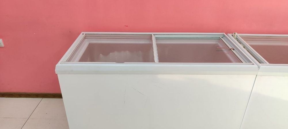 Marazilnik vitrina  Rosiya Sostayani novi ozgina ishlagan