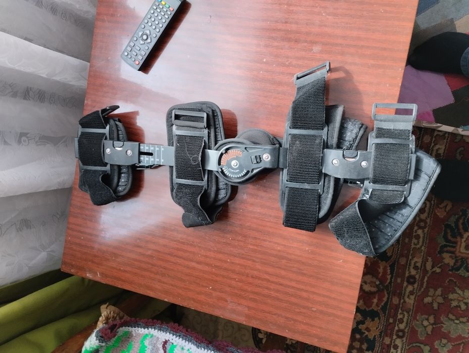 Ортез коленный регулируемый