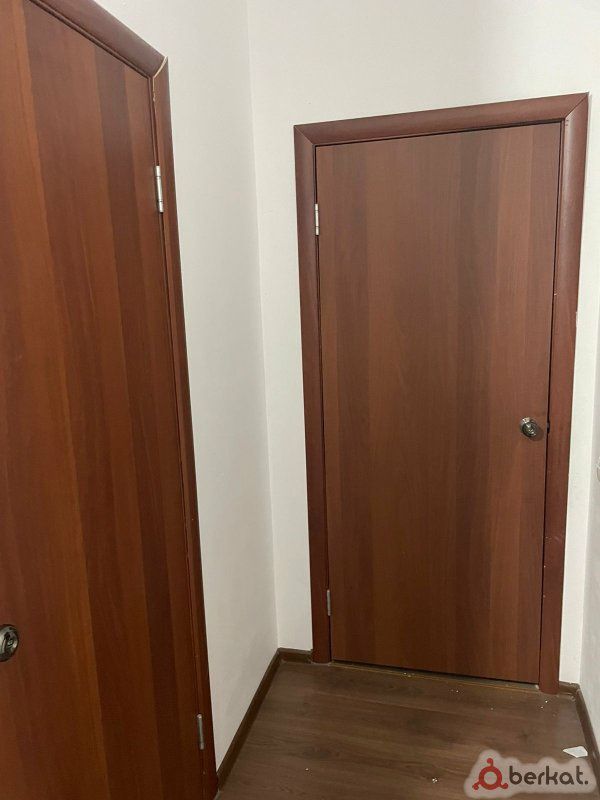 Срочно продам международную дверь