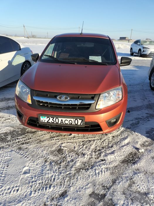 Продам Гранту 2014 года,