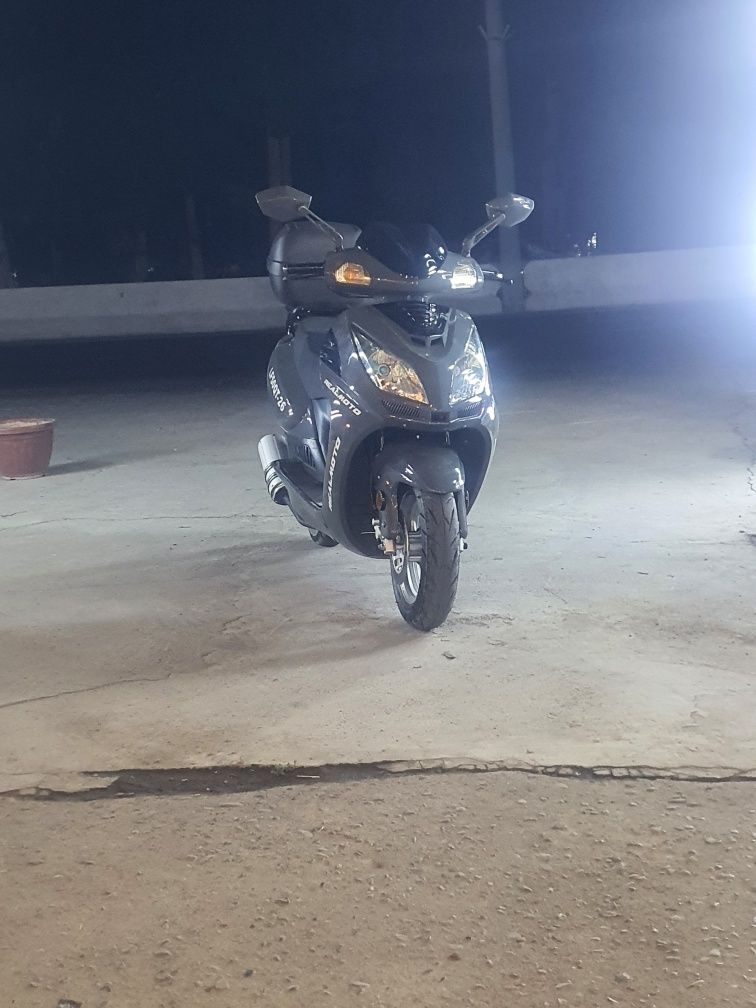 Skuter lifan idialniy xolatda