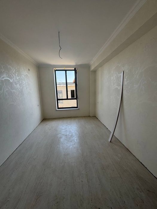 Срочно продается 2 комнатная квартира новостройка бектемирском районе