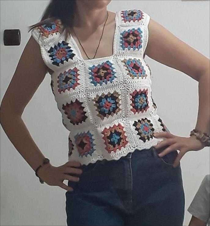 Bluza crosetata top din patrate