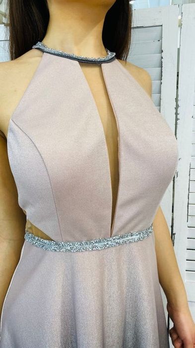 Преливаща официална рокля