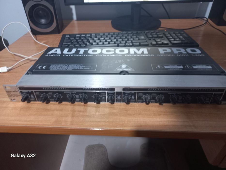 Продам MDX 1400 аудиопроцессора Behringer AUTOCOM PRO
