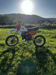 Ktm MX 250 ‘83 motocicleta merge impecabil