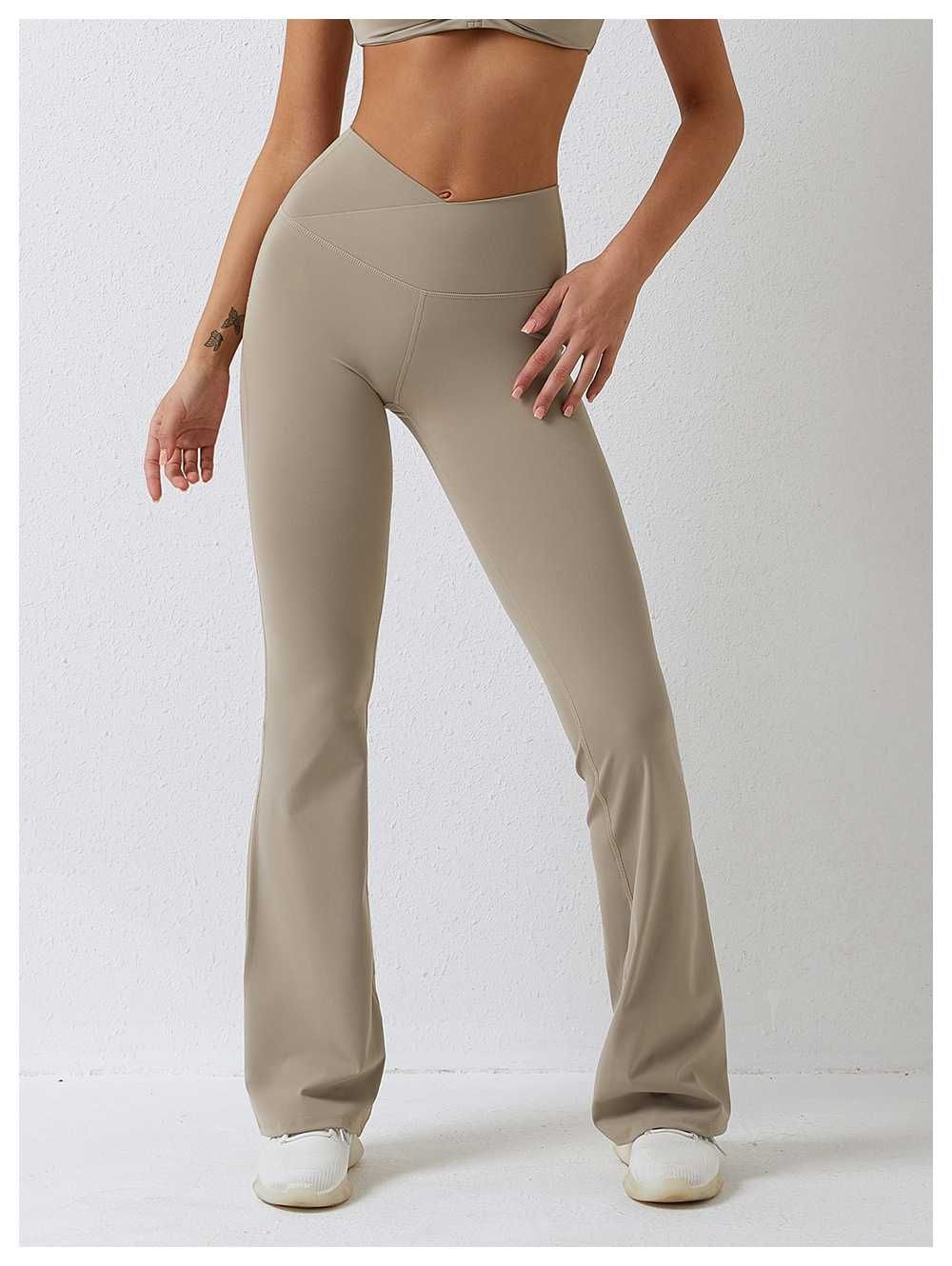 Pantaloni evazati elastici fitness