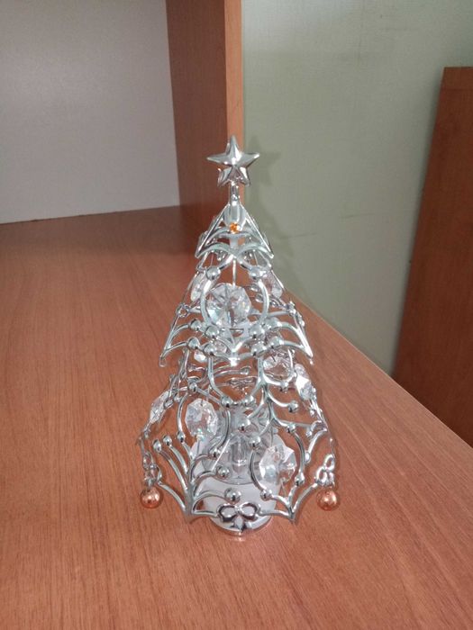 декоративная фигурка ёлки кристокрафт.