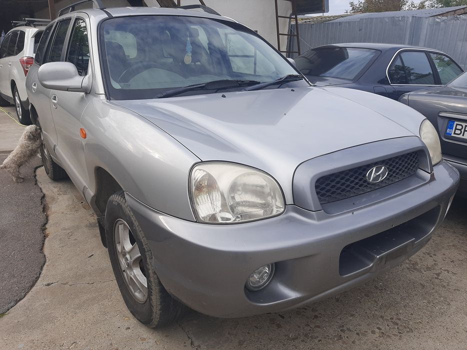 Dezmembrez piese Hyundai Santa fe 4x4 2000 crdi