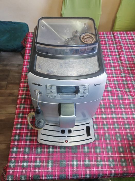 Espressor automat  Saeco Intelia  1850 W, 15 Bar, 1.5