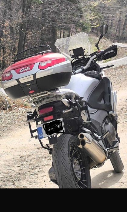 Honda VFR1200X Crosstourer 2012 – 56.251 km  6.000 €