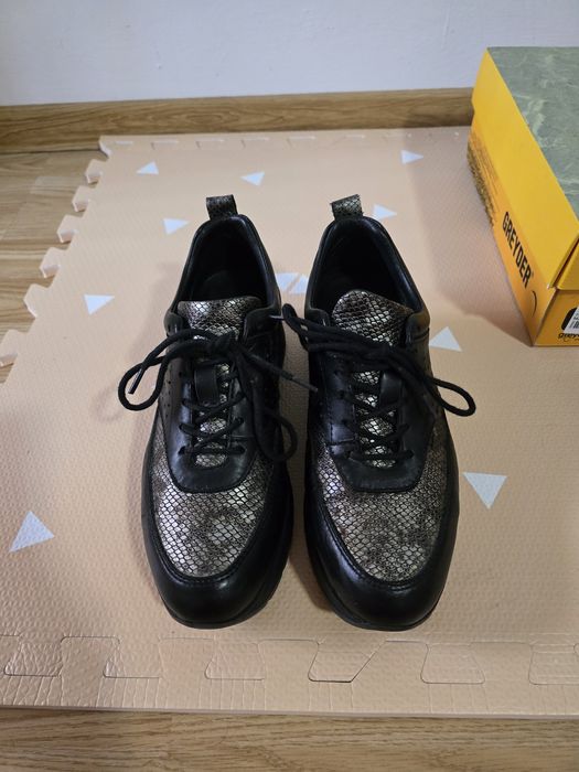 Adidași Greyder, mărime 39, Stare foarte buna