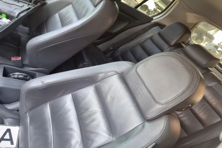 Dezmembrez VW Golf 5 motor 1.6fsi 115cp BAG cutie de viteze manuala 6+1 dezmembrari piese