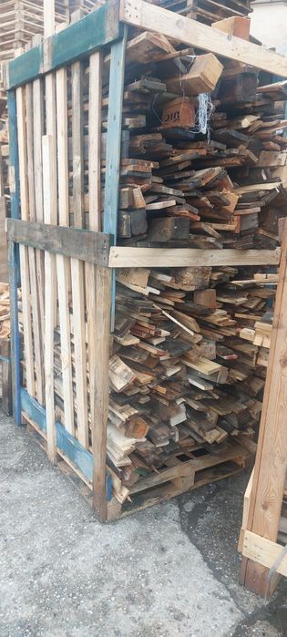 Lemne de foc din rasinos